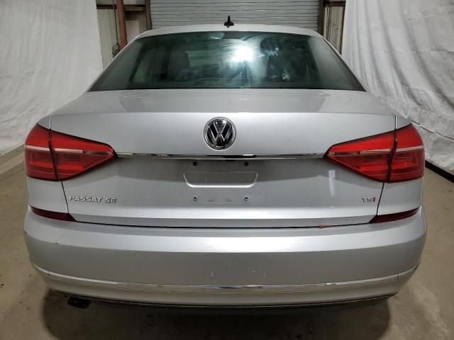 2016 Volkswagen Passat SE