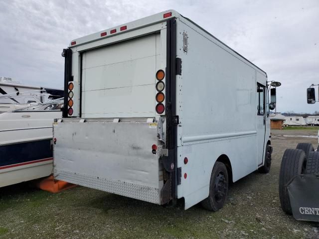 2002 Freightliner Chassis M Line WALK-IN Van