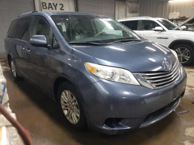 2013 Toyota Sienna XLE