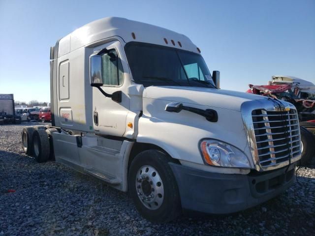 2015 Freightliner Cascadia 125