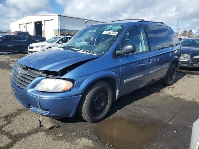 2007 Chrysler Town & Country LX