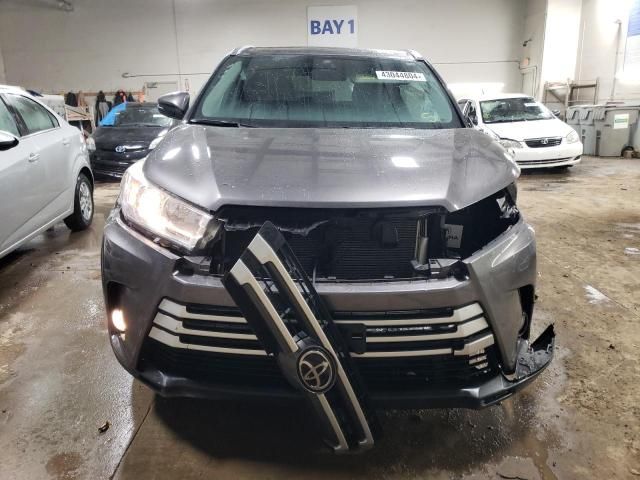 2018 Toyota Highlander SE