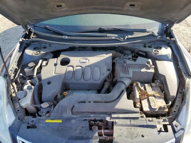 2010 Nissan Altima Base