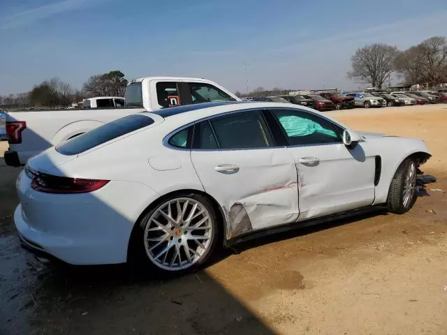 2018 Porsche Panamera 4S