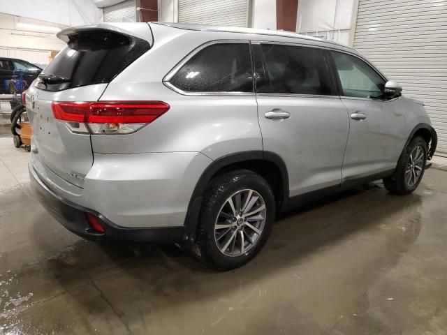 2019 Toyota Highlander SE