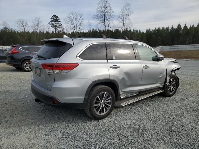 2019 Toyota Highlander SE