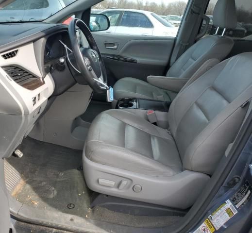 2015 Toyota Sienna XLE