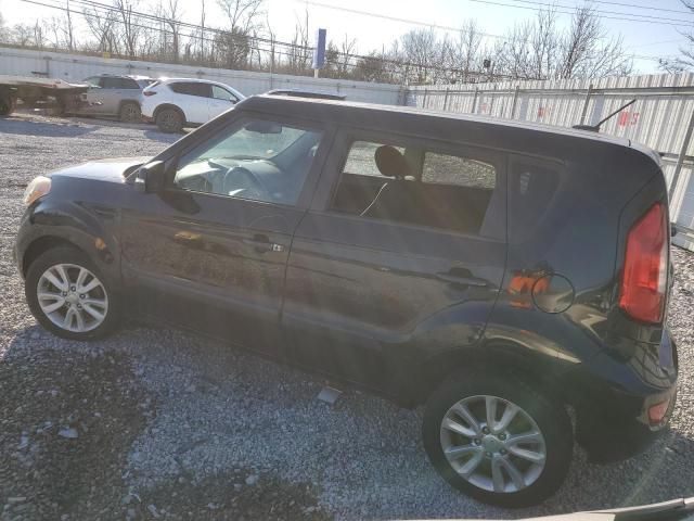 2013 KIA Soul +