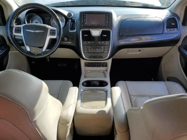 2012 Chrysler Town & Country Limited