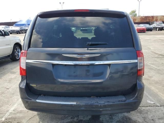 2012 Chrysler Town & Country Touring