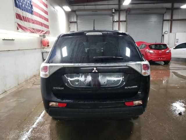 2014 Mitsubishi Outlander SE