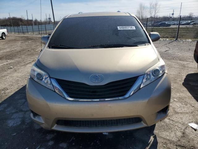 2011 Toyota Sienna LE