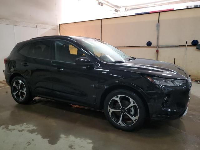 2023 Ford Escape ST Line Plus