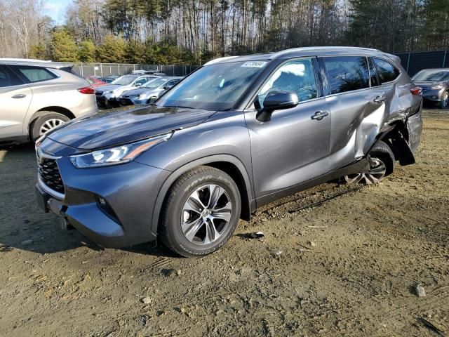 2020 Toyota Highlander XLE