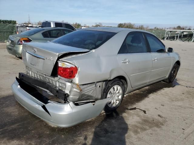 2005 Toyota Camry LE