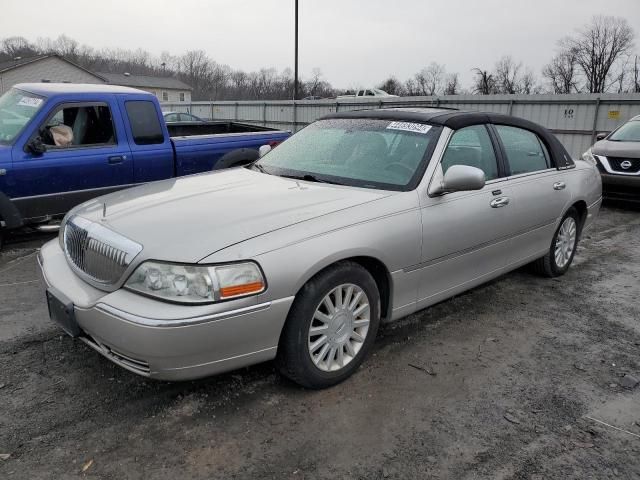 2004 Lincoln Town Car Ultimate