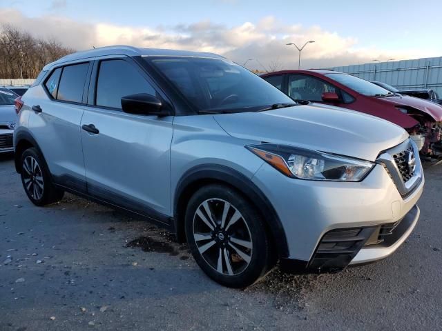 2019 Nissan Kicks S