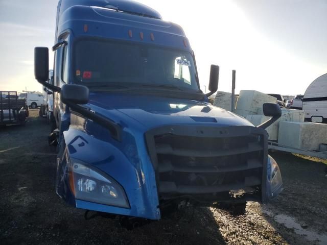 2018 Freightliner Cascadia 126