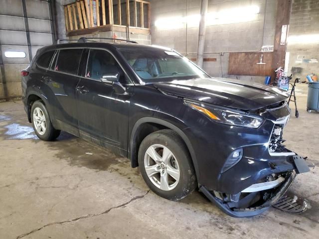 2022 Toyota Highlander L