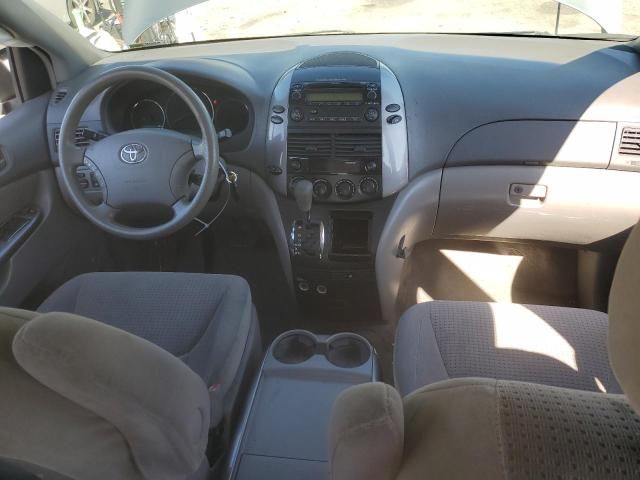 2006 Toyota Sienna CE