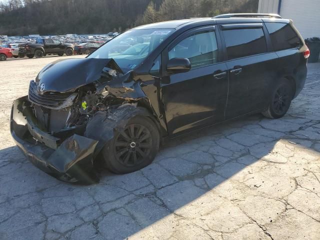 2013 Toyota Sienna XLE