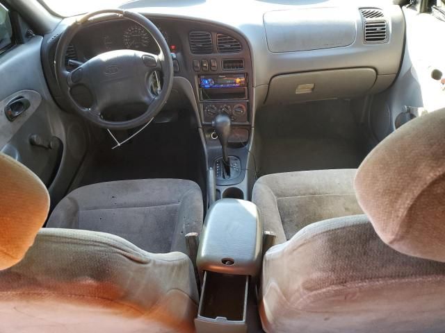 2000 KIA Sephia Base