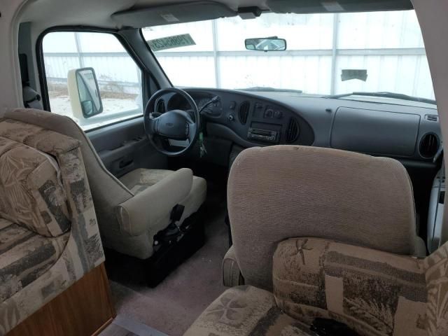 2002 Ford Econoline E450 Super Duty Cutaway Van