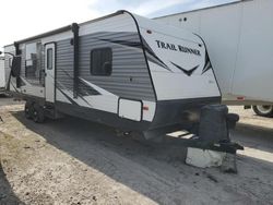 Camiones salvage sin ofertas aún a la venta en subasta: 2019 Trail King 40SPCTRIC