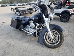 Salvage motorcycles for sale at Harleyville, SC auction: 2001 Harley-Davidson Flhtcui