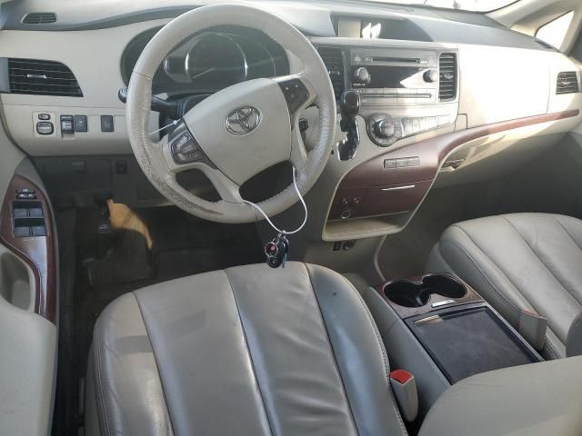 2014 Toyota Sienna XLE