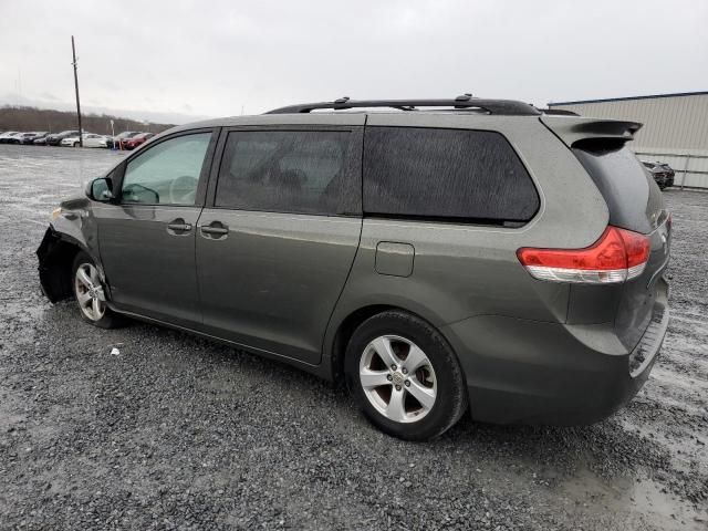 2011 Toyota Sienna LE