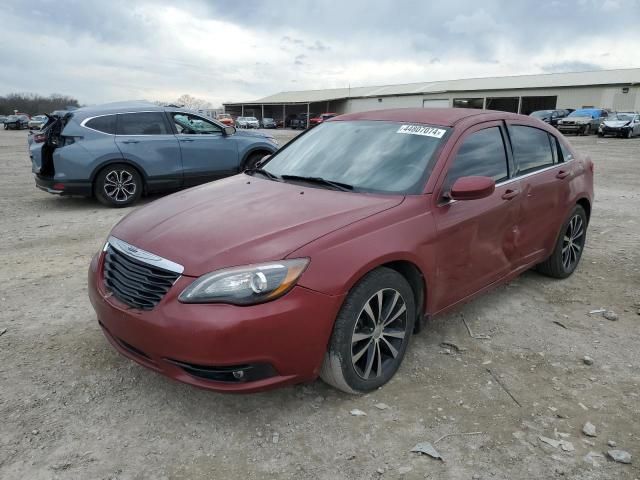 2013 Chrysler 200 Touring