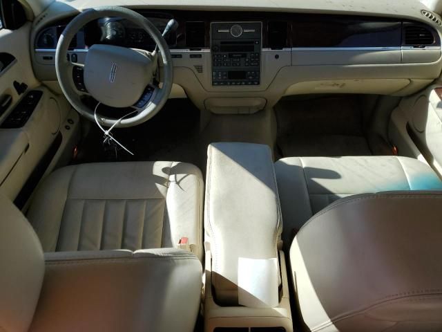 2007 Lincoln Town Car Signature