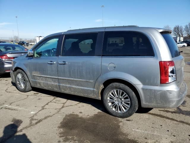 2013 Chrysler Town & Country Touring L