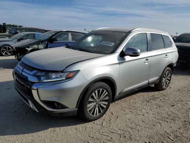 2020 Mitsubishi Outlander SE