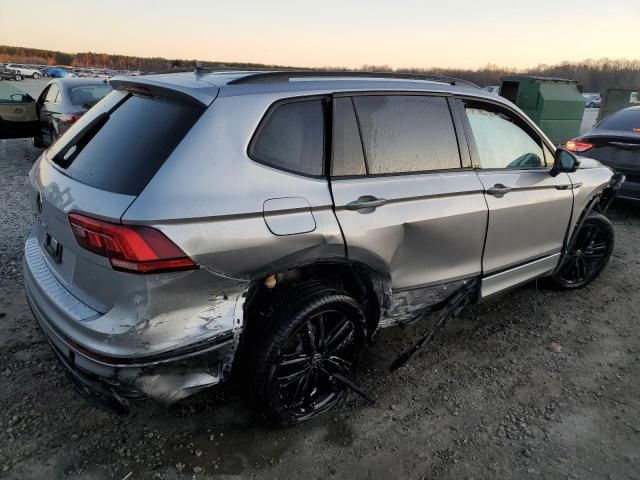 2022 Volkswagen Tiguan SE R-LINE Black