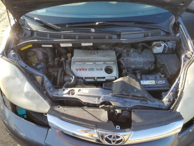 2006 Toyota Sienna XLE