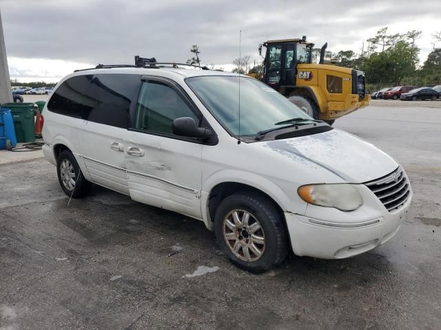 2005 Chrysler Town & Country Touring