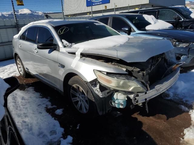 2011 Ford Taurus SE