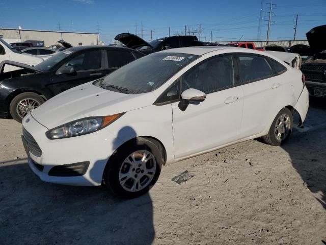 2015 Ford Fiesta SE