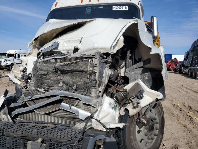 2019 Freightliner Cascadia 126