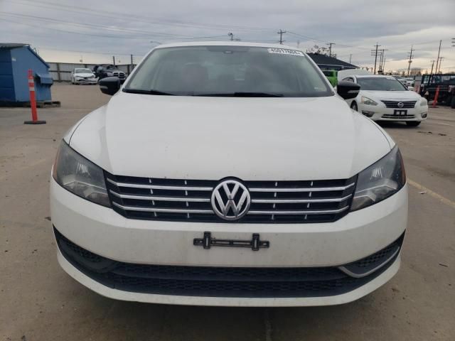 2014 Volkswagen Passat SE