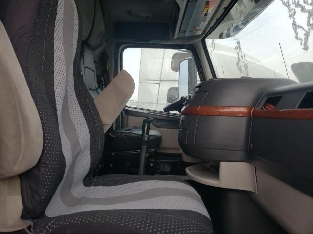 2012 Volvo VN VNL