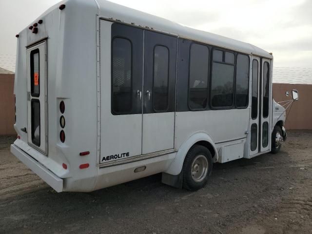 2002 Ford Econoline E350 Super Duty Cutaway Van