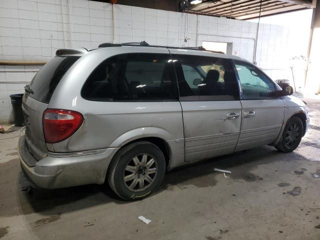 2005 Chrysler Town & Country Touring