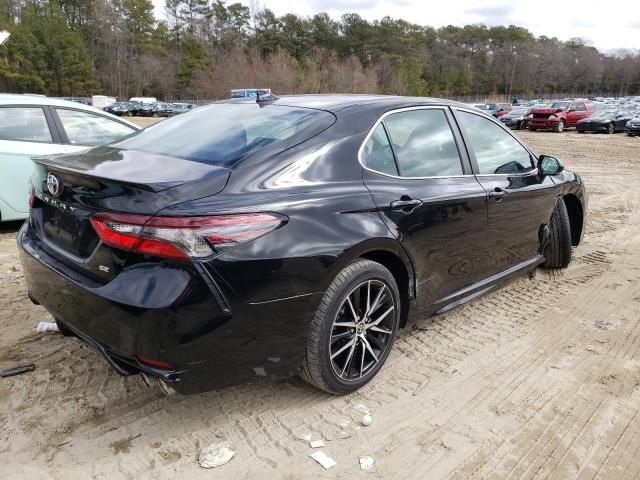 2022 Toyota Camry SE