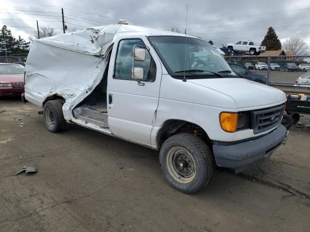 2004 Ford Econoline E350 Super Duty Van