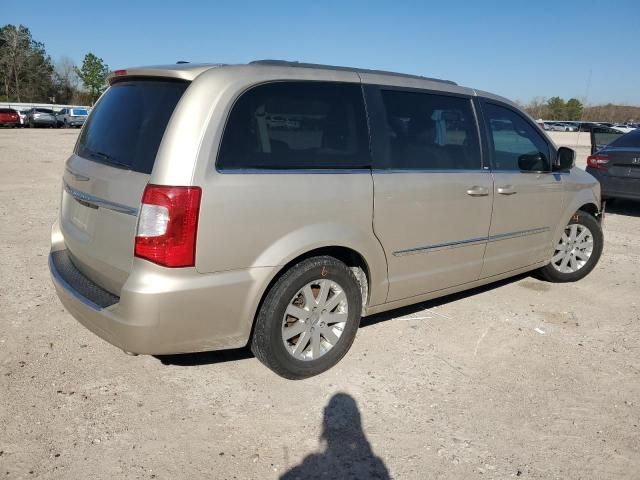 2013 Chrysler Town & Country Touring