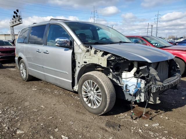 2013 Chrysler Town & Country Touring L