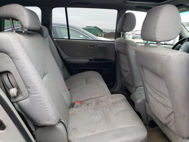 2004 Toyota Highlander Base